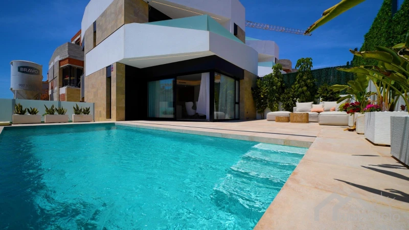 Nieuwbouwvilla met zwembad Alicante