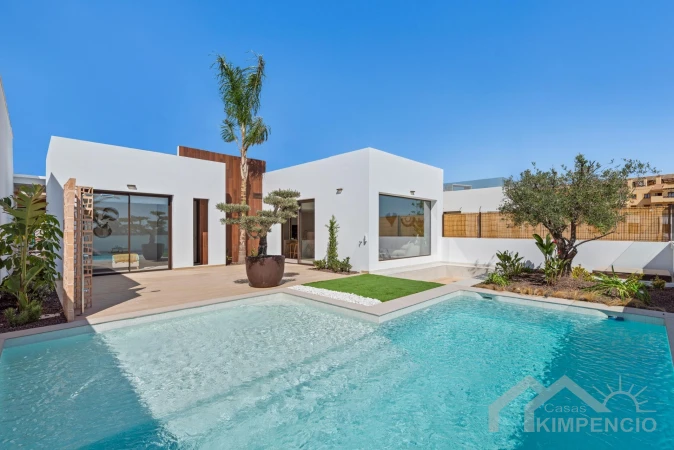 Exclusieve villa met uitzicht op golf en zee