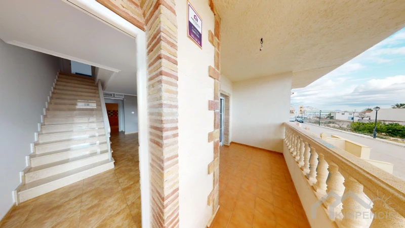 property-698-3-pic.webp