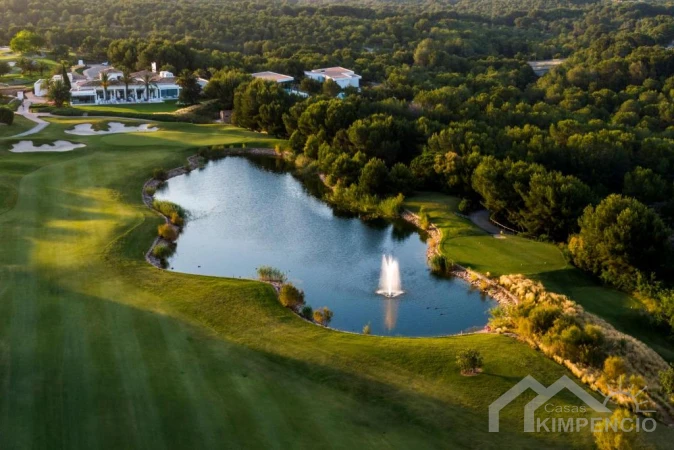 Las Colinas