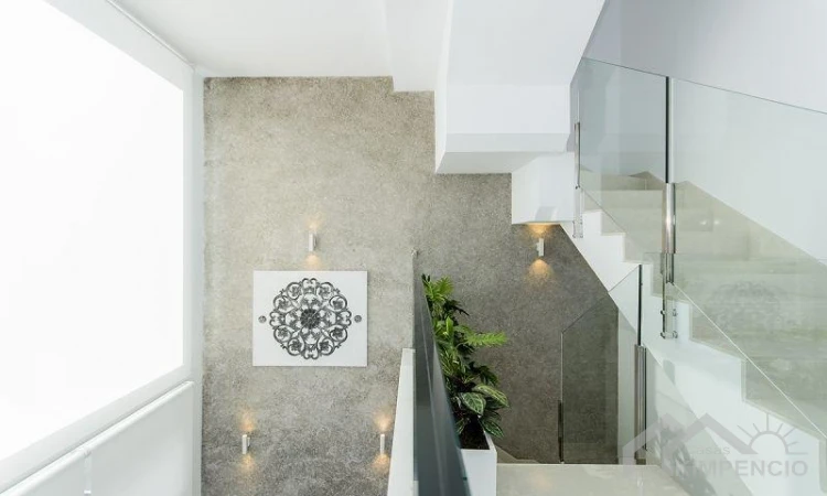 property-820-13-pic.webp