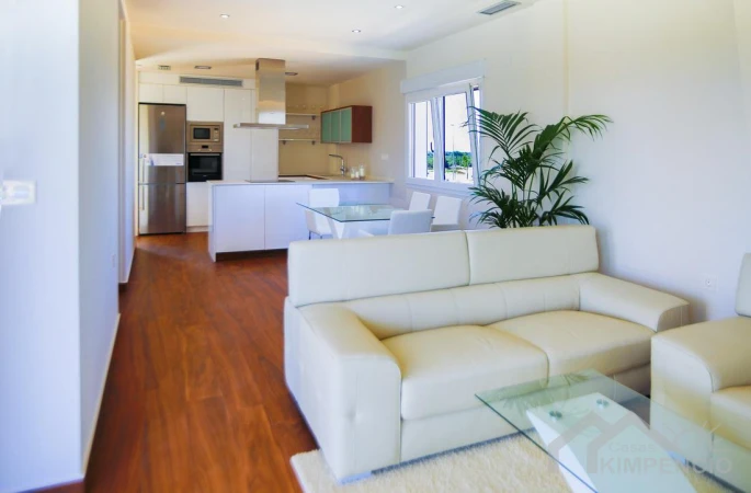 property-829-3-pic.webp